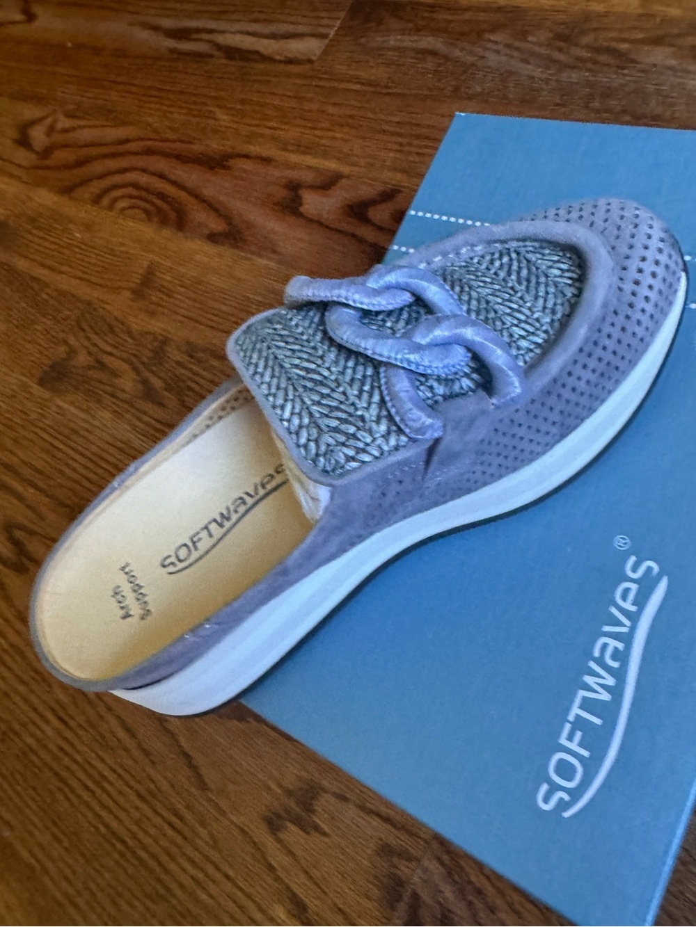 NIB Softwaves Chessa Denim Blue, Size 38.5 Women's Slip on Shoes
